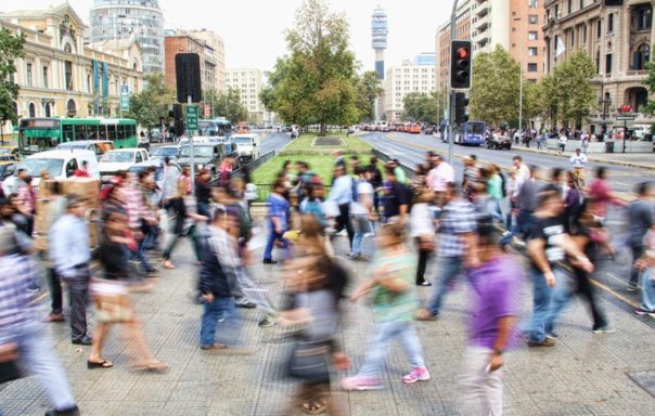 Mujeres vs hombres: ¿Quién ahorra más en Chile?