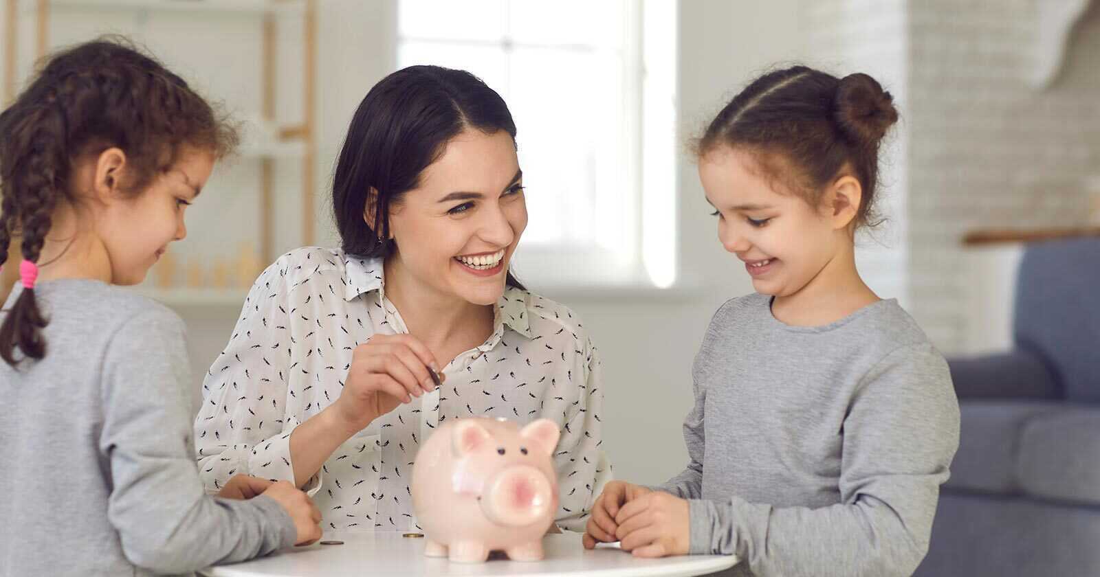 ¿Cómo fomentar la independencia económica a corta edad?